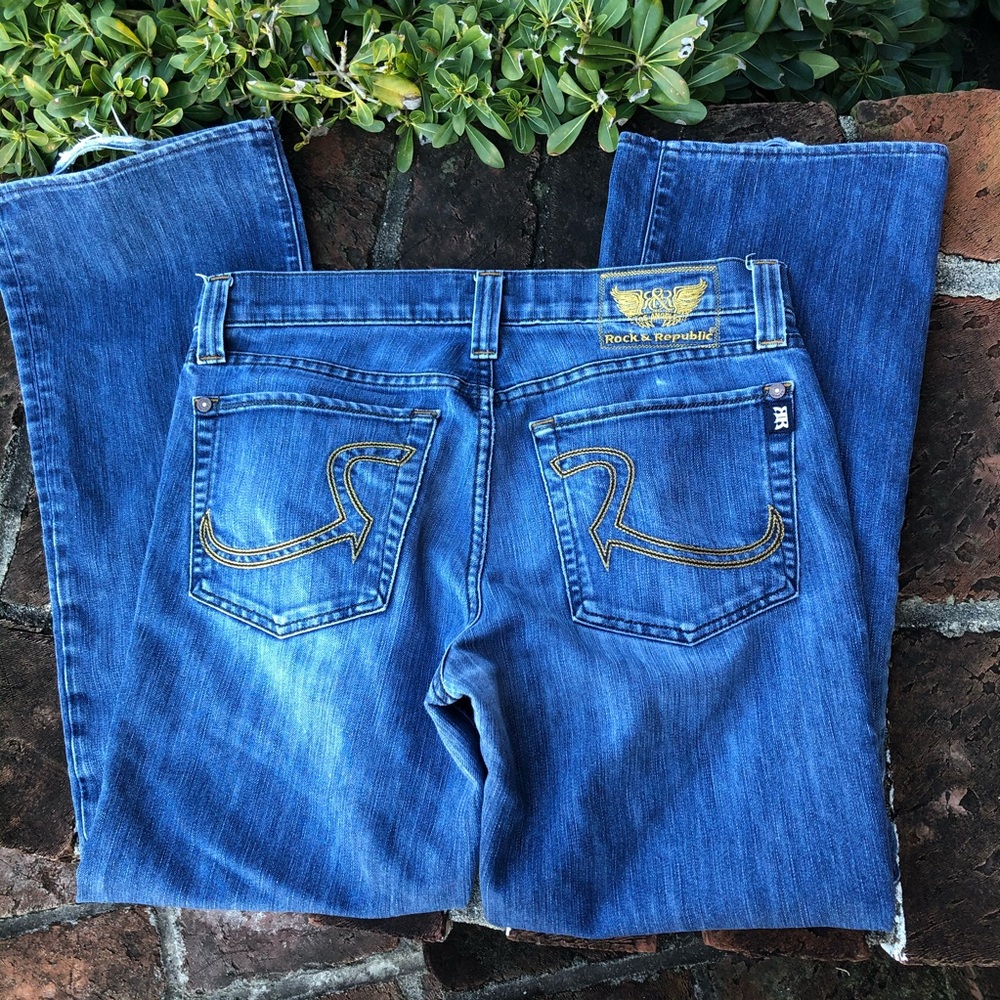 Rock & Republic button fly medium wash jeans 32